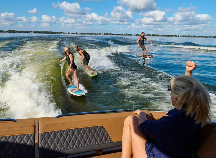 wake boarder